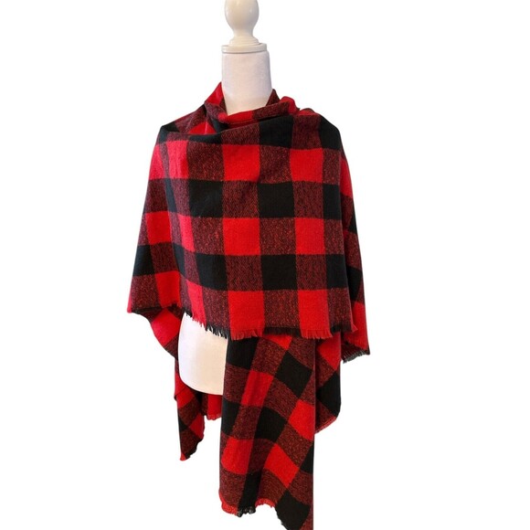 Old Navy Red Black Plaid Fringed Poncho Wrap  Scarf  soft comfortable New - Picture 1 of 6
